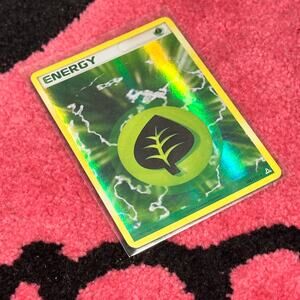 Grass Energy #105 – Pokémon Holon Phantoms [Holo]